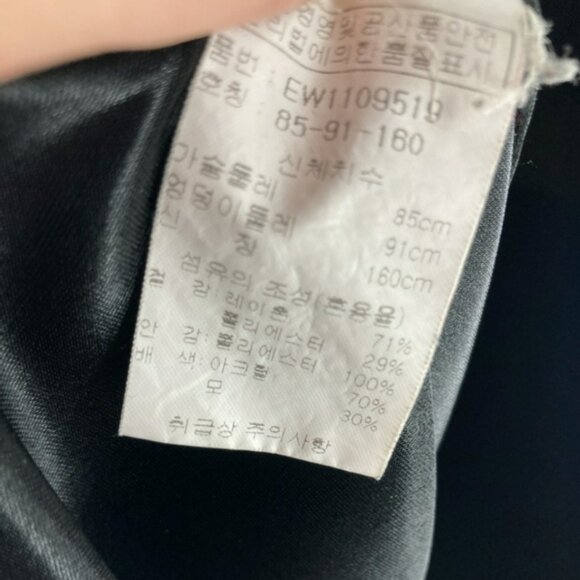 Asymmetric draped dress - Picture 8 of 8